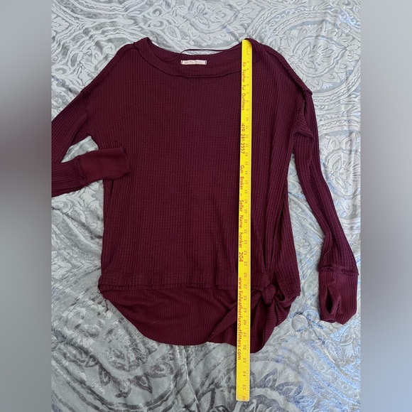 Free People Maroon Oversized Distressed Thermal Long Sleeve Sweater - Picture 5 of 6